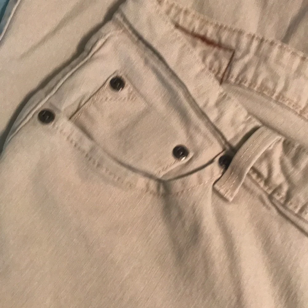 ❤️(51) Ladies Levi’s low rise boot cut khaki jeans in great condition. 12 short - Picture 9 of 12